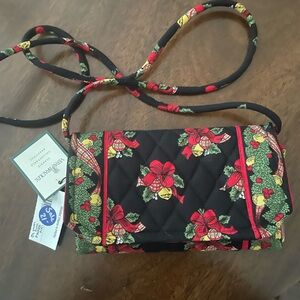Vera Bradley holiday print crossbody wallet